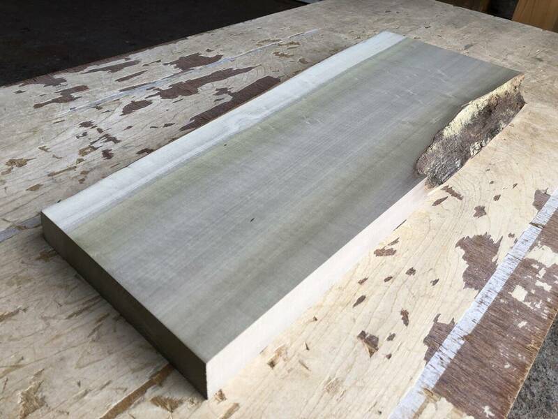 送料無料！【U211B】朴 533×～230×34㎜ ホオ まな板 乾燥材 木工 DIY 材木 天然木 無垢材 朴の木《銘木すずめや》