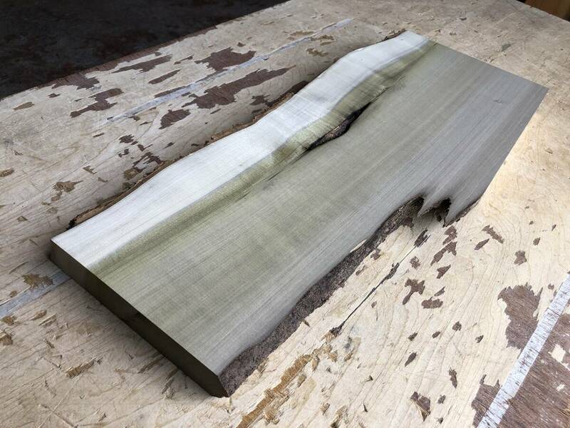 送料無料！【U212B】朴 528×～220×34㎜ ホオ まな板 乾燥材 木工 DIY 材木 天然木 無垢材 朴の木《銘木すずめや》