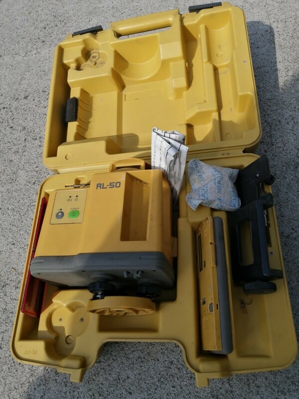 TOPCON 測量機 トプコン レーザーレベル レベル 水平器 RL-50B ROTATING LASER 通電OK