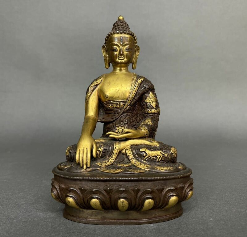 唐物 鍍金仏 仏像 チベット仏 仏教美術 美品 鍍金チベット仏 銅製 時代物 清時代