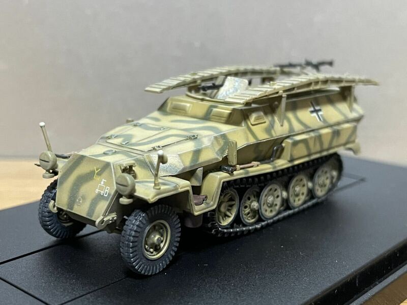 ドラゴンアーマー製 1/72 Sd.Kfz.251/7Ausf.Cパイオニアバンツァーワゴン 60277