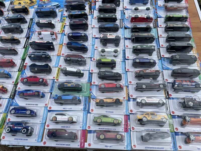 送料込 40台セット hotwheels ホットウィール 国内版　海外 ショートカード matchbox マッチボックス 被り無し 謎車無し ミニカー