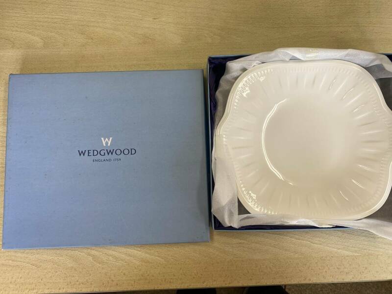 WEDGWOOD ナンタケットプレート 26㎝ BBプレート テーブルウェア 洋食器 イギリス製 英国製 食器 高級 240401-05