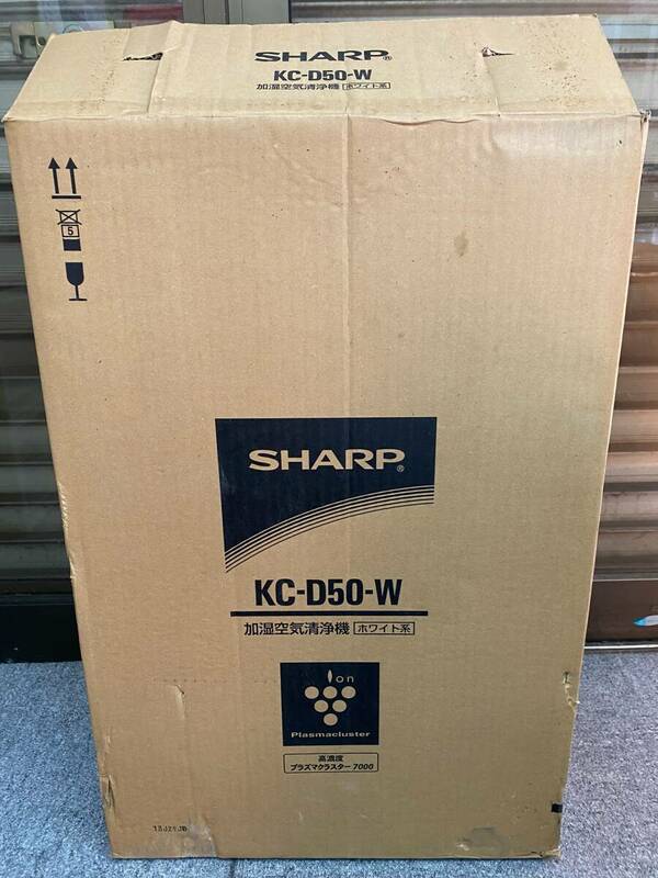 未使用 加湿空気清浄機 SHARP シャープ KC-D50-W 高濃度プラズマクラスター7000 ホワイト系 家電 240401-102