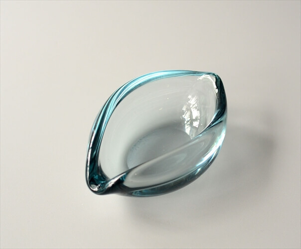 デンマーク製 Holmegaard Per Lutken リーフ型 トレー 11ｘ8cm ホルムガード ガラス皿 トレイ 北欧 アンティーク ig3977