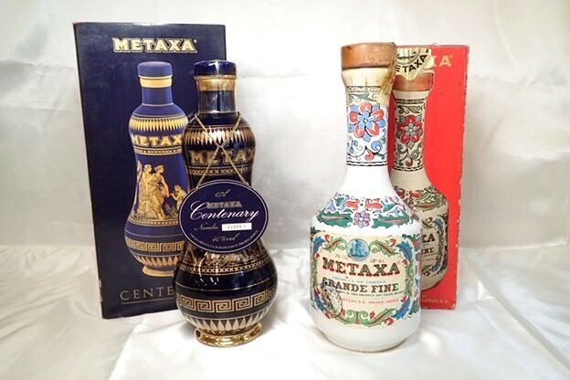 5274[M]箱付♪◆未開栓古酒◆METAXA/メタクサ/ブランデー/青陶器/白陶器/700ml/40%/まとめて 2本セット♪