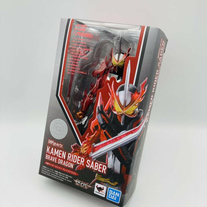 30S【中古品】バンダイ BANDAI S.H.Figuarts「仮面ライダーセイバー ブレイブドラゴン」JAN/4573102610034