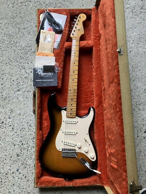 【現状品】Fender USA American Vintage '57 Stratocaster 2001年　サンバースト　フェンダー　ストラト　アメビン　ハードケース付