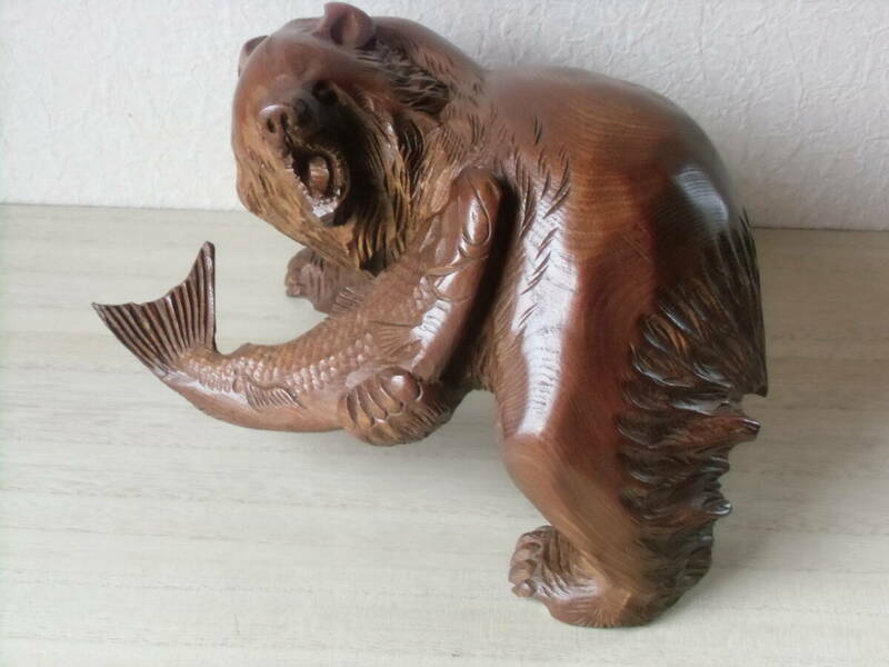 木彫りの熊　熊　木彫り　木工芸　伝統工芸　彫刻 くま　クマ　自然木　置物 
