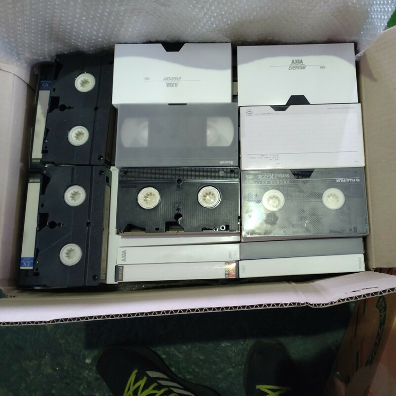 【１円スタート】 大量まとめ 123本 ビデオテープ VHS FUZI FILM SONY AXIA TDK等 使用済み 内容不明 (B4023)