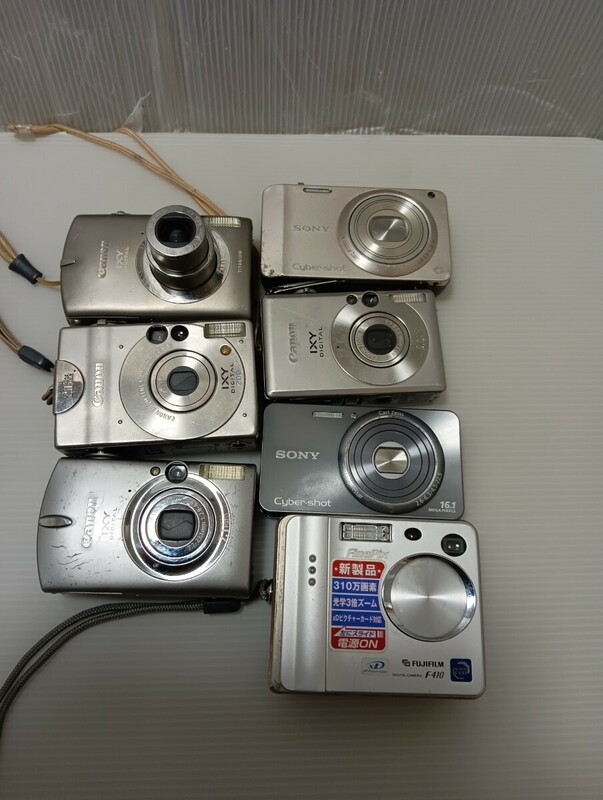 Canon IXY,SONY Cyber shot, Fujifilm FinePix デジタルカメラ ジャンク品 7台まとめて。