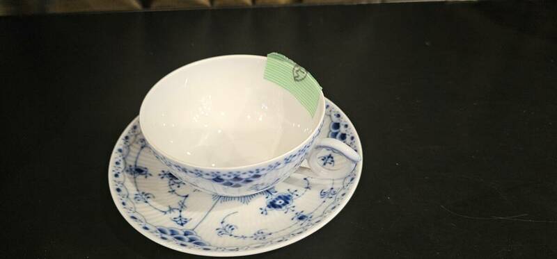 ｈ504ロイヤルコペンハーゲン525-656　カップ＆ソーサー⑤　Blue Fluted Half Lace Teacup with Saucer
