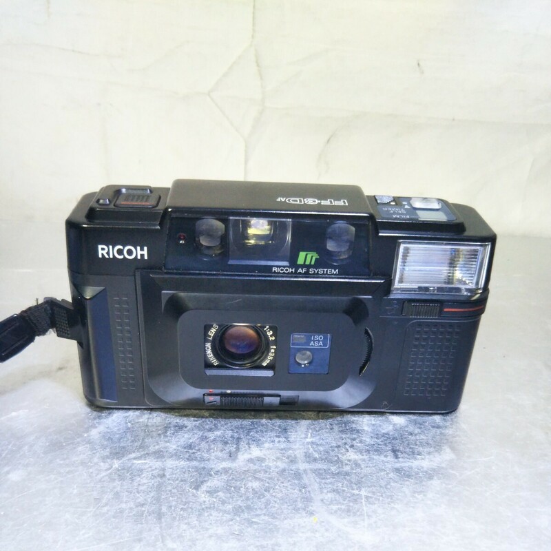 送料無料(４M1122)RICOH フィルムカメラ コンパクトフィルムカメラ FF-3D AF 