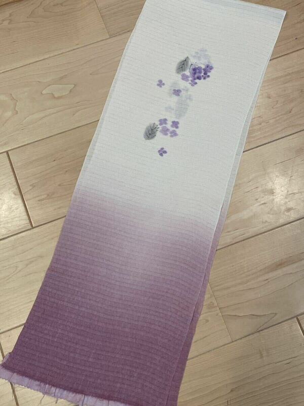 288 帯揚げ 夏物 絽 生成色から京紫へのグラデーション 紫陽花の花柄