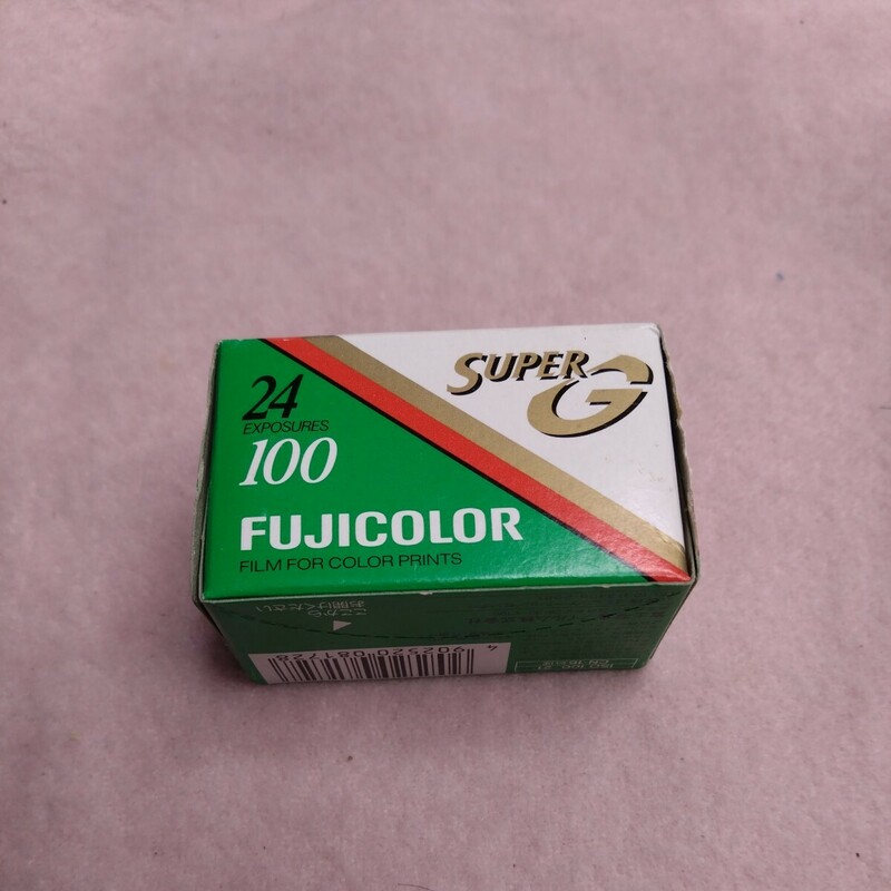 未使用 　FUJIFILM 100 SUPERG カラープリント 1本 期限切れ フジフィルム　