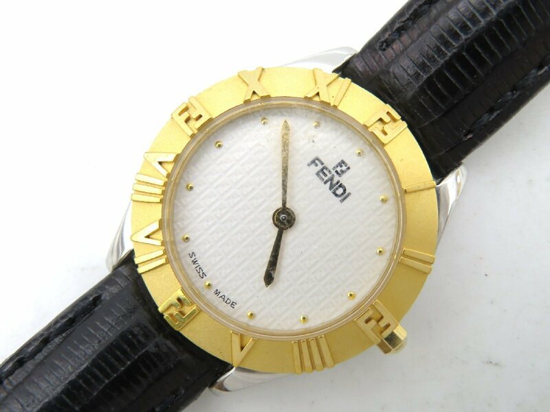 1円◆稼働◆ フェンディ 066-2000L-590 ホワイト クオーツ レディース 腕時計 N18604