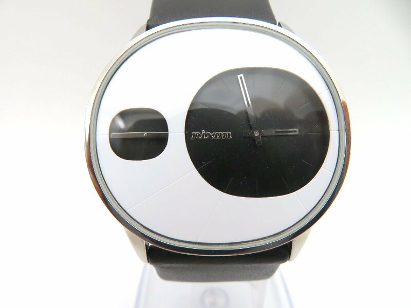 1円◆稼働◆ ニクソン THERAINA ホワイト/ブラック クオーツ メンズ 腕時計 O610