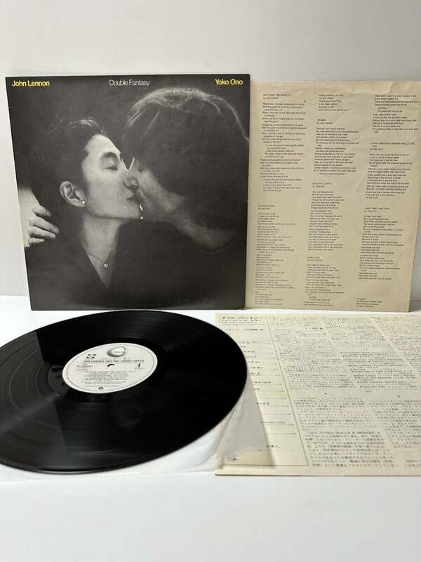 レコード LP JOHN LENNON&YOKO ONO/DOUBLE FANTASY ジョン・レノン/ヨーコ・オノ　ダブル・ファンタジー P-10948J（管理No.15）