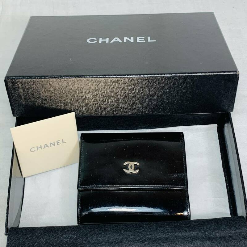 CHANEL シャネル 三つ折り財布 ココマーク エナメル ブラック 箱付き USED品 