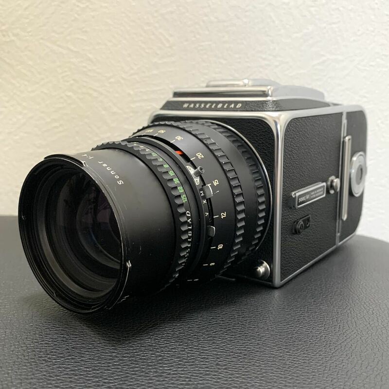 HASSELBLAD ハッセルブラッド 500C/M カメラ レンズ付き Carl Zeiss Sonnar 150mm F1.4 動作品