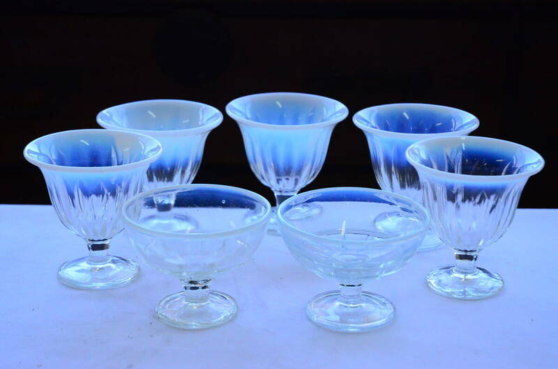 氷コップ 7点 乳白色 プレスガラス 昭和初期 ヴィンテージ 昭和レトロ 当時物