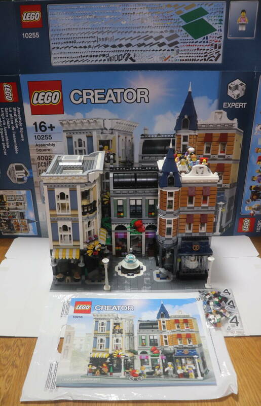 LEGO 10255 にぎやかな街角／LEGO CREATOR EXPERT／レゴブロック