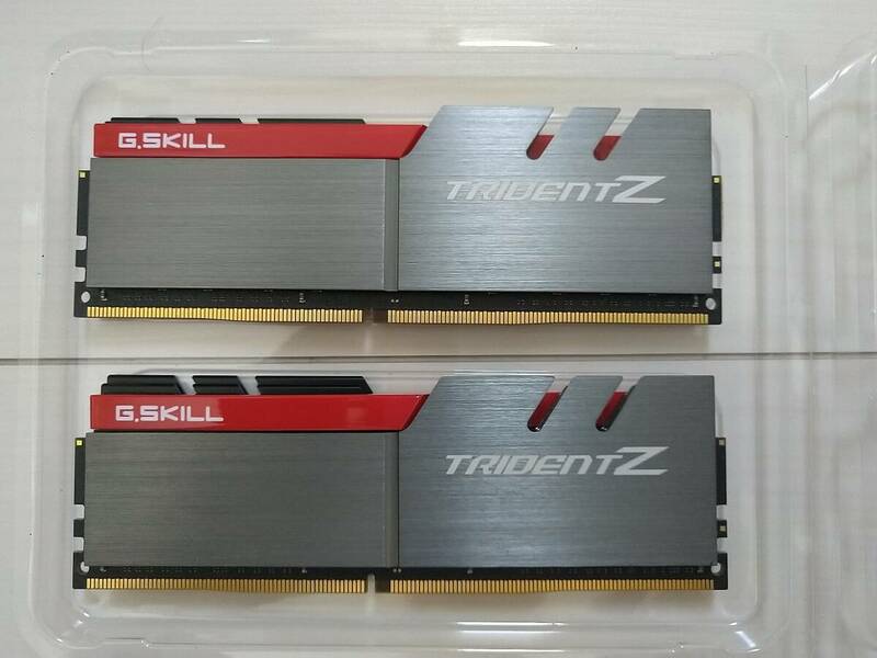 ★完動品・美品『G.Skill(ジースキル) DDR4-3400 16GB(8GB×2) F4-3200C16D-16GTZ』送料無料★