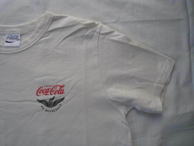 ☆　新品未使用　GU(ジーユー）　CocaCola（コカコーラ）半袖Tシャツ　白　Lサイズ　☆
