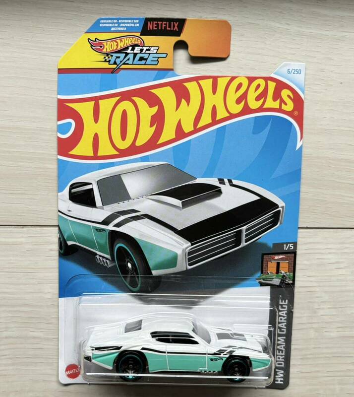 箱発送　★　ホットウィール　ベーシック　カスタム オットー　★　1/64 ミニカー　★　Hot Wheels　★　CUSTOM OTTO　新品