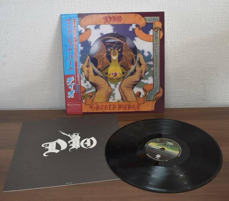 W5-152 【保管品】 Dio ディオ / Sacred Heart セイクレッド・ハート / LP 12インチ レコード / 28PP-1008 / ロック 帯付き