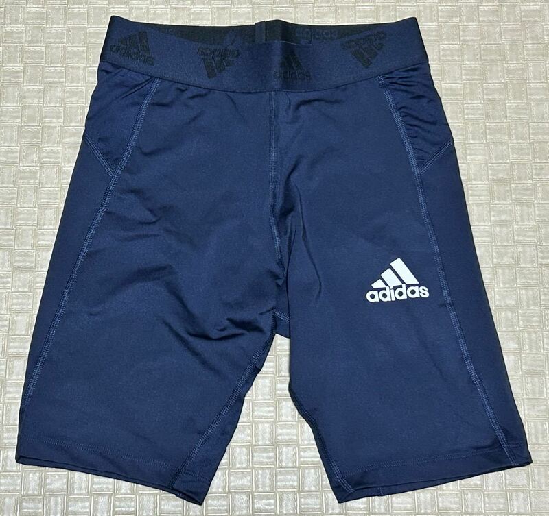 adidas・TECHFIT SHORT TIGHTS アディダス スポーツ タイツ テックフィット ショート タイツ・O サイズ・新品