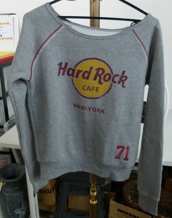 [IM] 未使用　ハードロックカフェ　トレーナー グレー　Sサイズ　Hard Rock CAFE 　NEW YORK