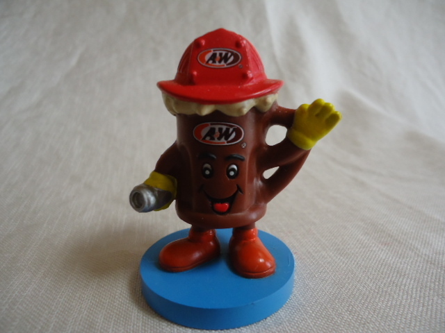 即決　ＵＳ　2004年製　A&W　消防士　6.8センチ　ドール　飾り物　企業物