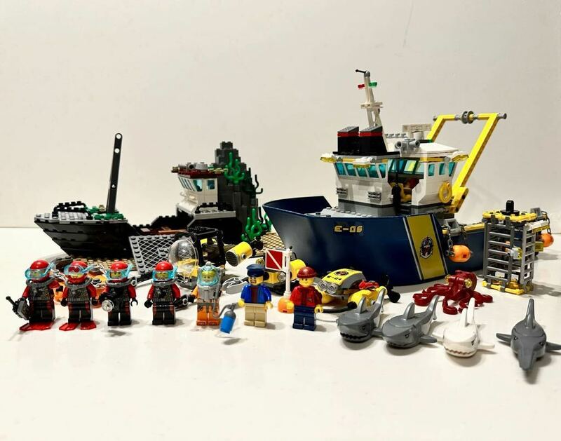 LEGO レゴ 【60095 Deep Sea Exploration Vessel】