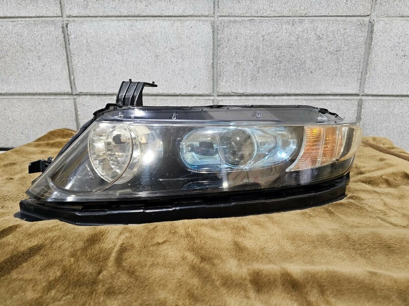 【中古品】ホンダ オデッセイ RB1 前期 HCHR-226 助手席側 左 ヘッドライト 純正 HONDA 割れ欠け無し ステー付き KOITO