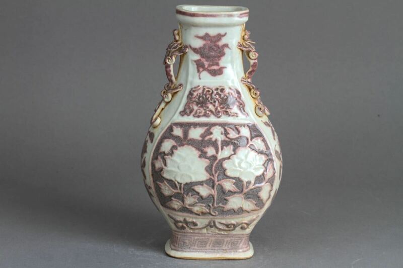 【久】2082 釉裏紅龍耳花瓶　時代品　　唐物　中国美術　