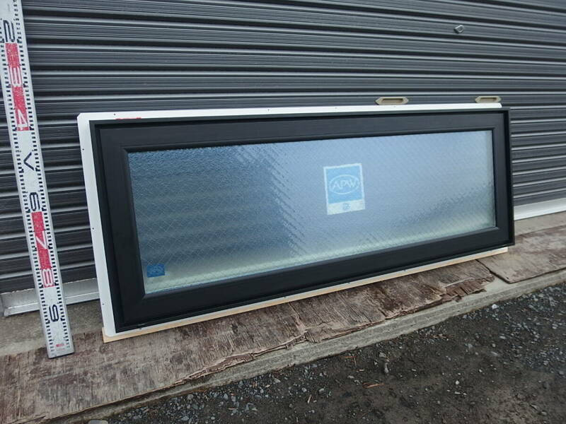 在庫品 樹脂サッシ LowE 型 ペアガラス YKK APW330 防火窓 高所用 横すべり出し窓 ブラック