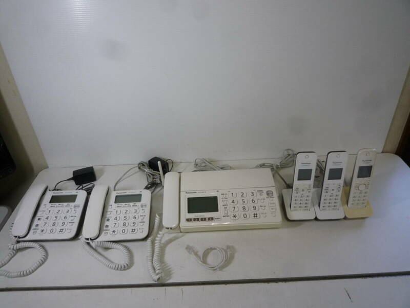【6-5-16-12Ma】 Panasonic　電話機 6点セット　パーソナルファックス KX-PD303-W/親機 VE-GD24-W/コードレス 子機 KX-KFD404-W