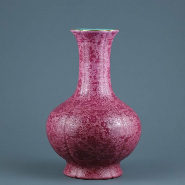 中国 古瓷 収集家の放出品 清代乾隆 脂紅 福壽仙鶴 花卉八寶紋瓜 花口瓶 