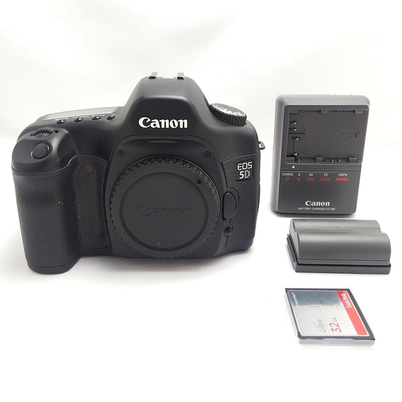 B23-2968 Canon キャノン EOS5D ボディ デジタル一眼レフカメラ ※通電確認済 充電器/バッテリ(カバー付)/CFカード2枚(8GB/32GB)付き