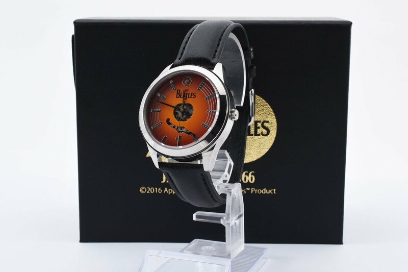 美品 箱入り 稼働品 ビートルズ来日50周年記念 ピンバッチ アップルコープリミテッド 全世界1666本限定 自動巻き メンズ 腕時計 THE BEATL