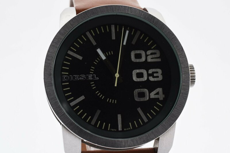 美品 ディーゼル DZ-1513 ラウンド シルバー クォーツ メンズ 腕時計 DIESEL