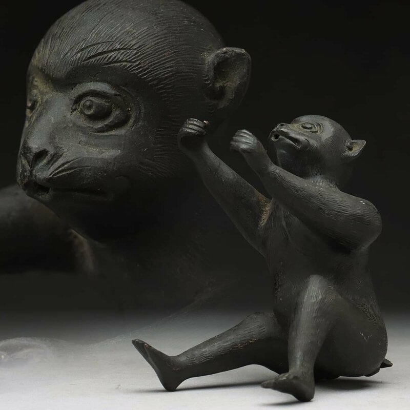 EN002 時代 古銅 猿 高9.8cm 重255g・銅座猿・銅猴子・サル・さる 置物 床置