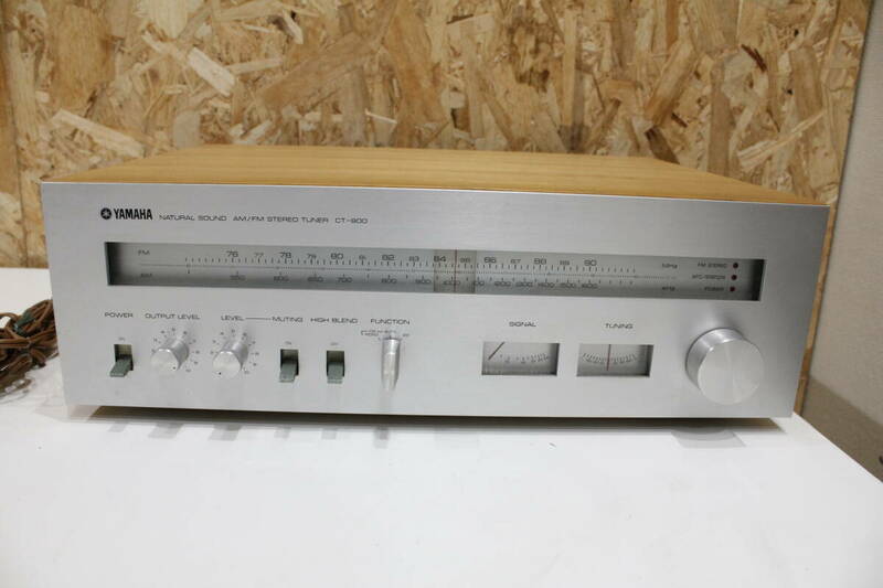 TH04287　YAMAHA　CT-800　チューナー　オーディオ機器　動作確認済　中古品
