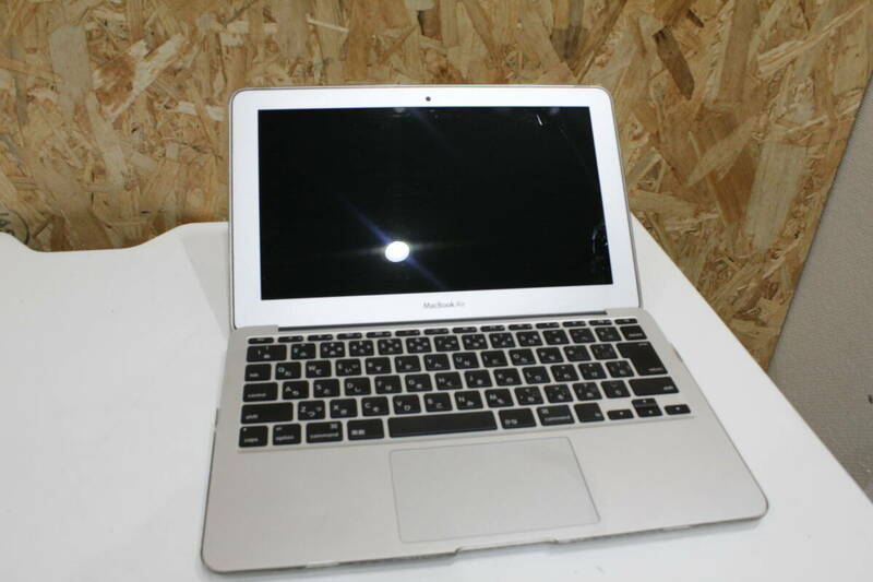 KH05182 Apple A1465 MacBook Air 1.7GHz デュアルコア Intel Core i5 メモリ4GB mac OS Catalina SSD 120GB リカバリ済 難あり 現状品