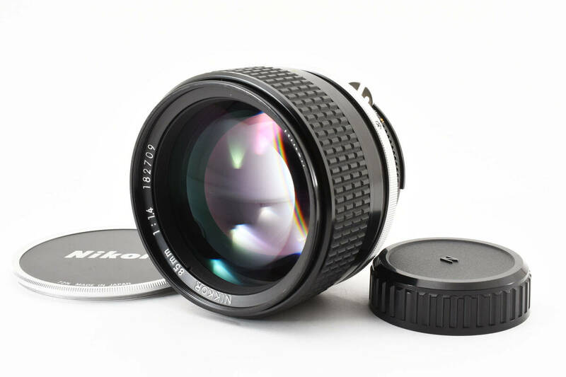 ★☆【人気レンズ】 Nikon Ai-s NIKKOR 85mm f1.4 MF Lens 一眼レフ 単焦点 大口径 レンズ☆★