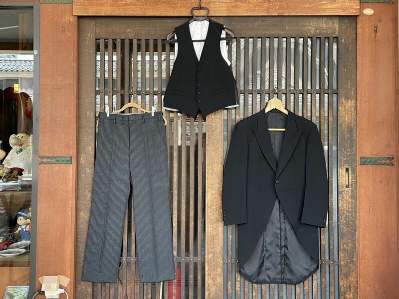 【古着】燕尾服 3ピース タキシード セットアップ 上着 モーニングコート一式 正礼服 ジャケット パンツ スラックス ベスト 現状品