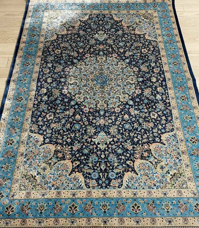 百貨店展示品　シルク100％ 最高峰225万ノット　イラン産　手織り 高級ペルシャ絨毯 101×152cm　#9