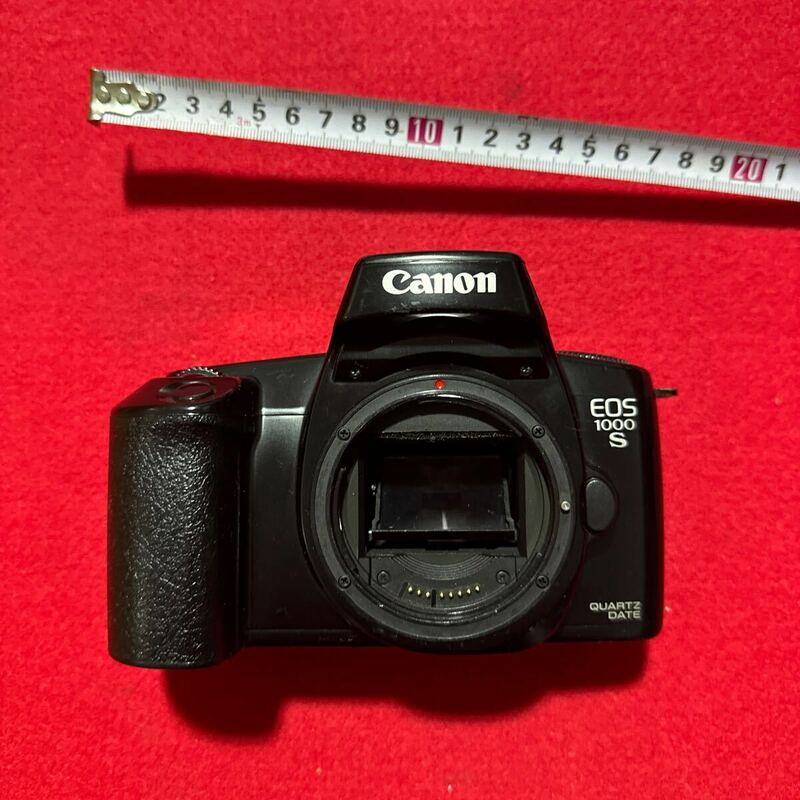 Canon EOS 1000S 未確認