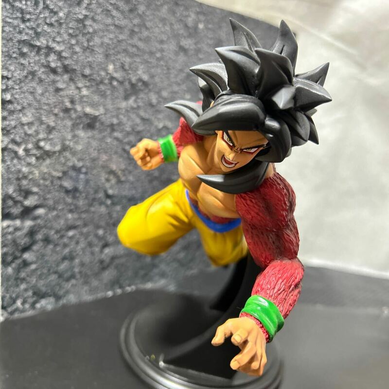 ドラゴンボールGT ガレージキット塗装済み完成品　　スーパーサイヤ人4孫悟空　希少！